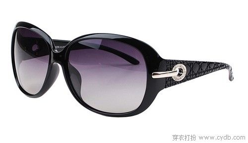 瘦臉太陽鏡 打造早春時(shí)尚氣場(chǎng)
